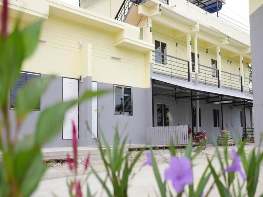 Oyo 769 Ban Thassanee Hotel Chiang Mai Luaran gambar