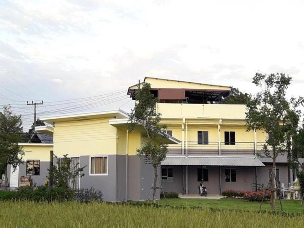 Oyo 769 Ban Thassanee Hotel Chiang Mai Luaran gambar