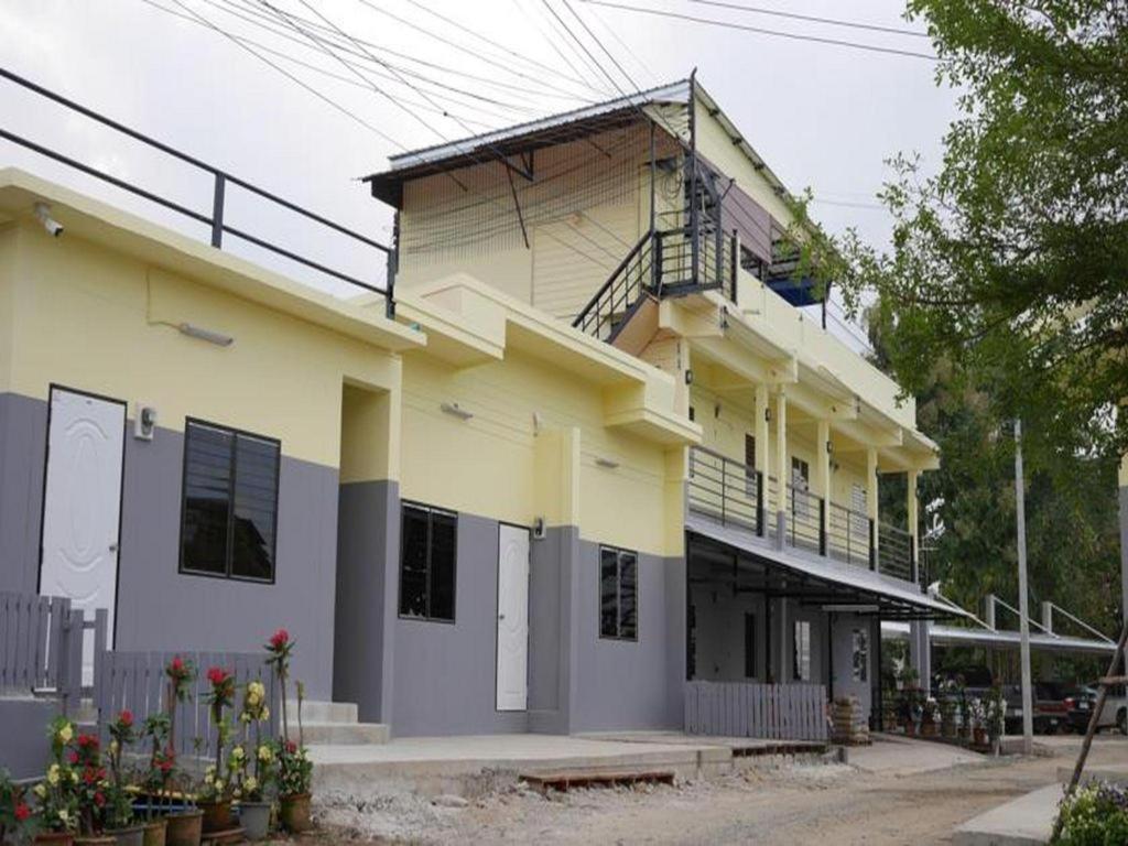 Oyo 769 Ban Thassanee Hotel Chiang Mai Luaran gambar