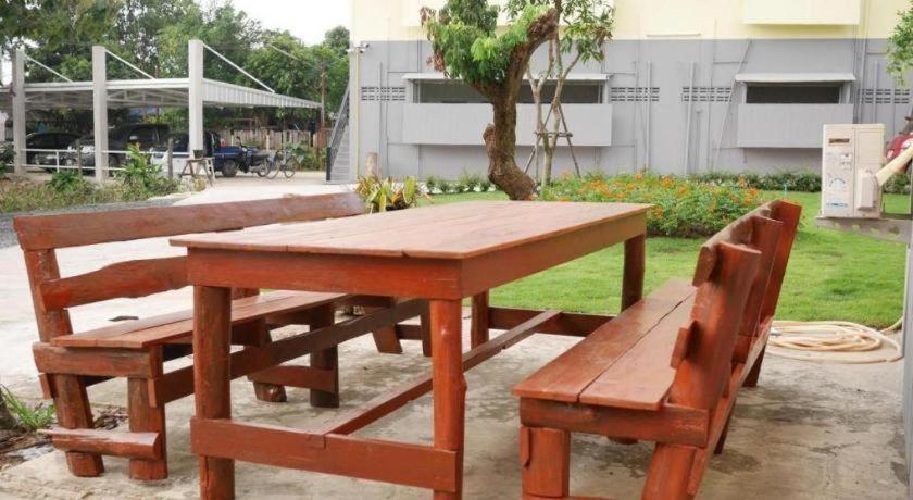 Oyo 769 Ban Thassanee Hotel Chiang Mai Luaran gambar