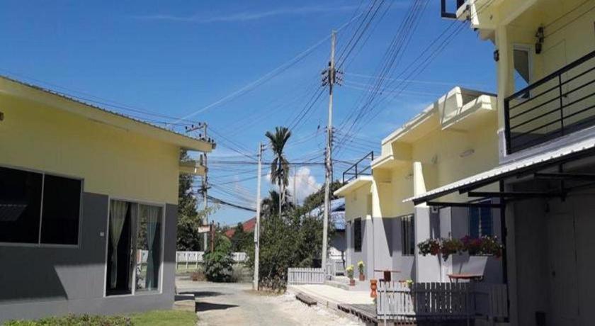 Oyo 769 Ban Thassanee Hotel Chiang Mai Luaran gambar